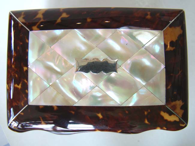 Possibly the finest small English Regency period Tortoiseshell and Mother-of-Pearl double Tea Caddy Box on the market today!! Circa 1810-1820. — image 3